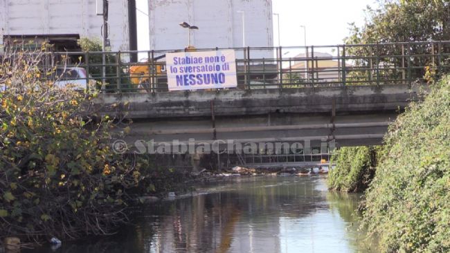 Al momento stai visualizzando Torre Annunziata – Il neo senatore Mazzella: «È ora di iniziare ad abbattere qualche muro»